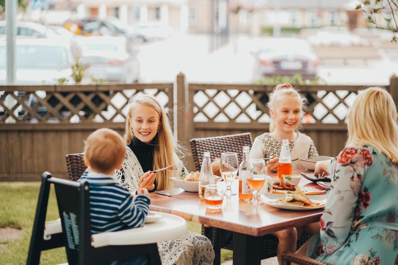 Ugandi Hotel Otepää Eksteriør bilde