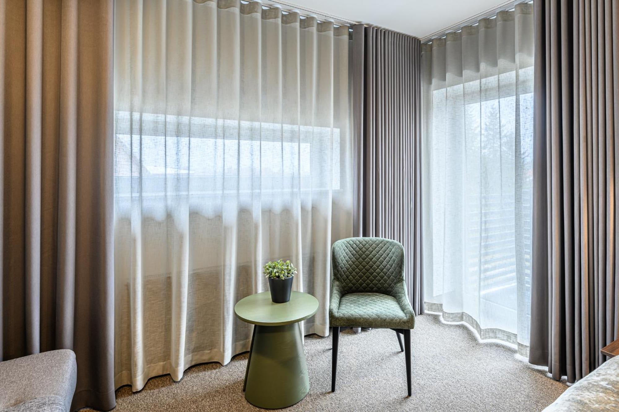 Ugandi Hotel Otepää Eksteriør bilde